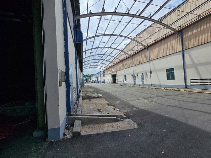 Cho thuê 2 kho xưởng khuôn viên:10.000m2  trong KCN Vĩnh Lộc ,Bình Tân
