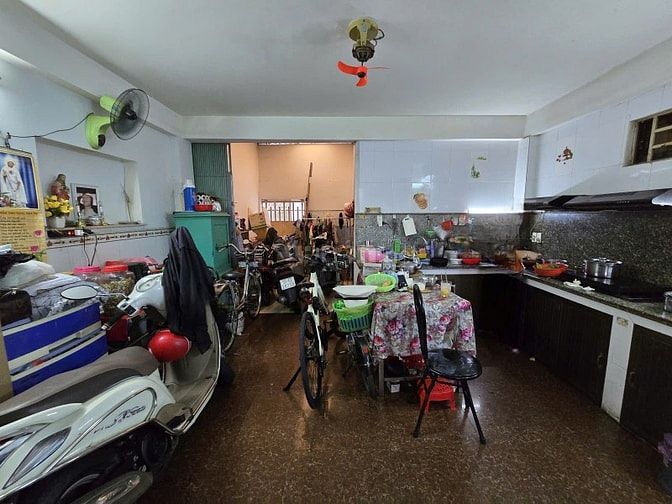 QUẬN 1 NGAY BỘ CÔNG AN, NGUYỄN TRÃI GẦN 90M2 HẺM 10M, Ô TÔ TRÁNH.