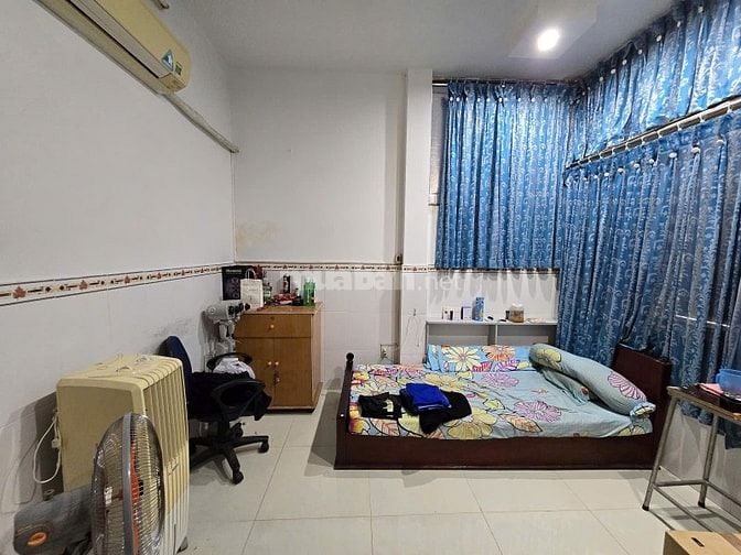 QUẬN 1 NGAY BỘ CÔNG AN, NGUYỄN TRÃI GẦN 90M2 HẺM 10M, Ô TÔ TRÁNH.