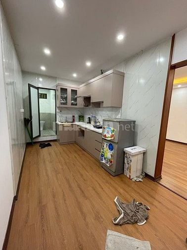 Cho thuê nhà tầng 2, ngõ 1 tập thể Khuất Duy Tiến, Thanh Xuân, 100 m2