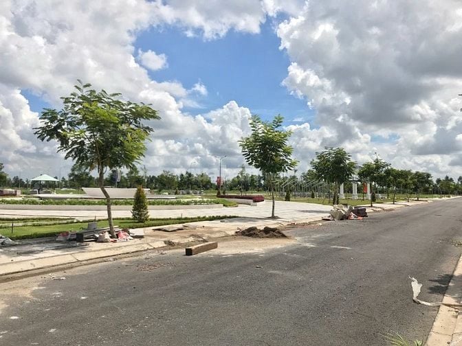 Chủ gửi bán nền 90m2 dự án Việt Úc Varea Bến Lức liền kề Water Point