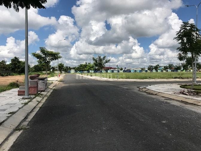 Chủ gửi bán nền 90m2 dự án Việt Úc Varea Bến Lức liền kề Water Point