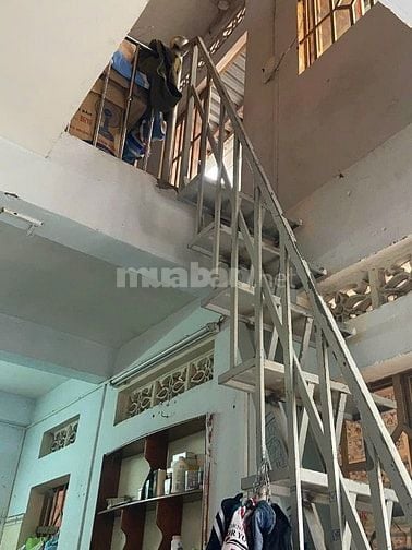 Bán nhà hẻm 6m Đoàn Thị Kia, Dĩ An, dt 136m2 giá 3.75 tỷ