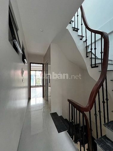 Cần cho thuê nhà nguyên căn 2 mặt tiền 