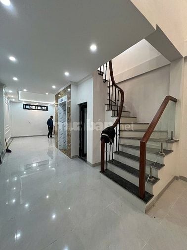 Cần cho thuê nhà nguyên căn 2 mặt tiền 