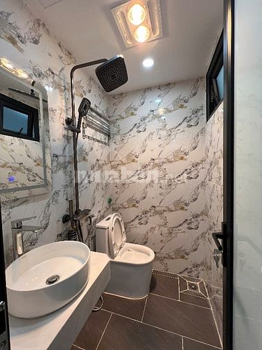 Cần cho thuê nhà nguyên căn 2 mặt tiền 
