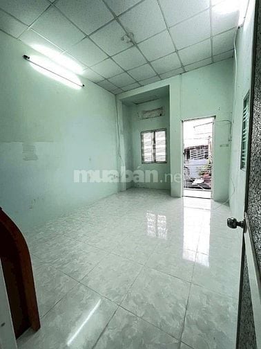 2,15 tỷ nhà nhỏ 2pn vị trí đẹp ( SHR hoàn công đủ ) 