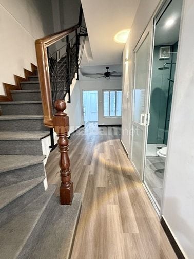 MẶT TIỀN NGUYỄN TRỌNG TUYỂN- CẦU KIỆU, PN- 62m2- 5 TẦNG- CHỈ 18,x TỶ