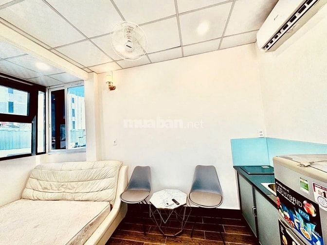 Quận 7 - bán toà căn hộ dịch vụ 8 phòng - thu nhập 50 triệu - 6,x tỷ
