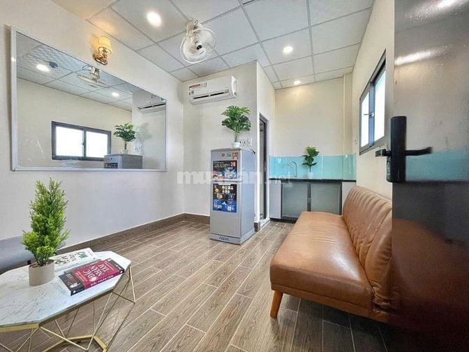 Quận 7 - bán toà căn hộ dịch vụ 8 phòng - thu nhập 50 triệu - 6,x tỷ