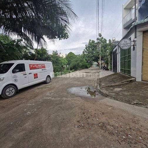 5,85 tỷ - Hẻm XT tránh, Đường số 2, Quận 9- DT 6.5x14m - 2 tầng BTCT 