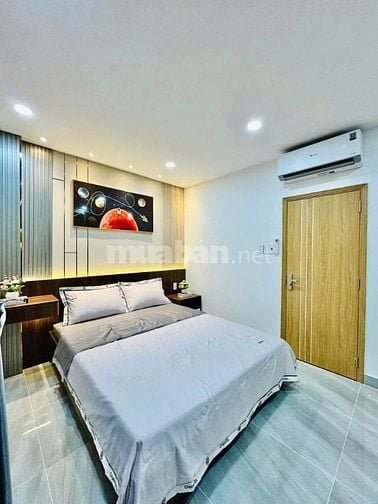 Bán nhà ngay Huỳnh Văn Bánh,Phú Nhuận.Giá: 2 tỷ 420tr/ 65m2,sổ riêng