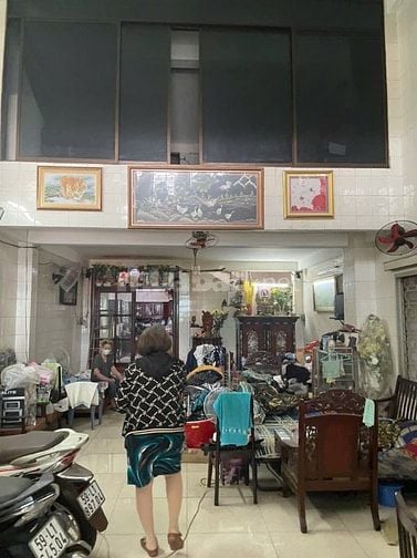 Bán nhà mặt tiền Ba Đình, P.10, Q.8: 5,4 x 23, giá 16,9 tỷ