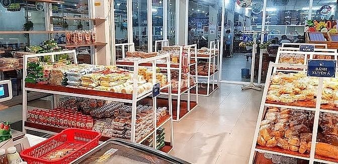 CỬA HÀNG TIỆN LỢI XUYÊN Á TUYỂN 5 NHÂN VIÊN [LƯƠNG CAO NHẬN VIỆC NGAY]
