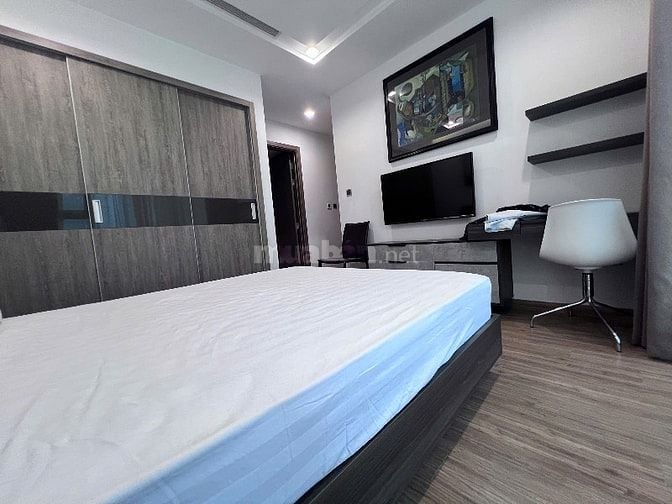 Cho thuê căn hộ chung cư cao cấp ,full nội thất cao cấp 