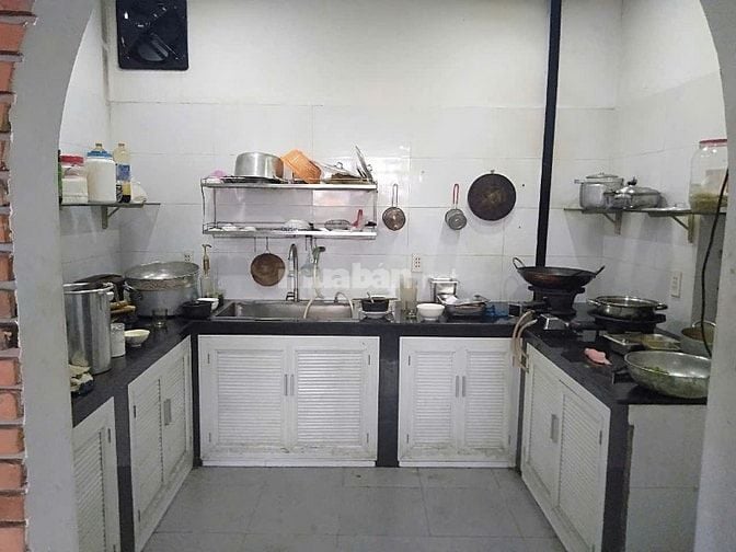 CHO THUÊ MẶT BẰNG. MT Phạm Văn Đồng. Bình Thạnh