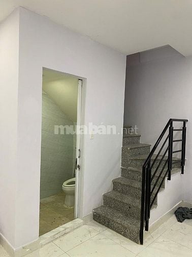 Gởi HH 50tr ! Bán nhà hẻm 1027 Huỳnh Tấn Phát, P. Phú Thuận, Quận 7.