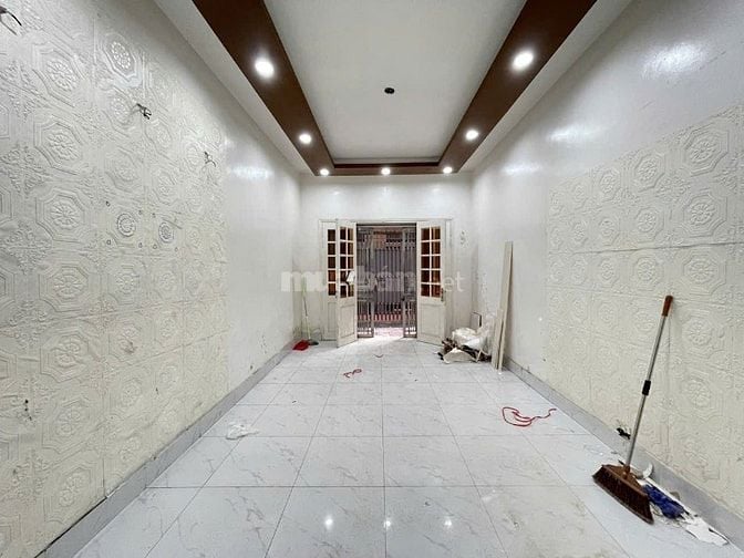 Bán nhà Hoa Lư - Hai Bà Trưng, Dt 46m2, 4t, mt 4m, 12.8 tỷ, kinh doanh