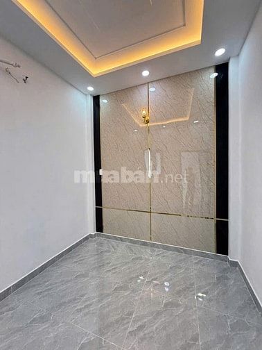 HĐ Thuê 18TR/THÁNG HUỲNH VĂN BÁNH ngay chợ Phú Nhuận Giá 2,080 Tỷ SHR