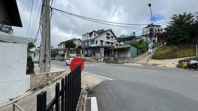 Bán đất thổ cư 2 mặt tiền tại Bạch Đằng, 250m2, P7, Đà Lạt, Lâm Đồng