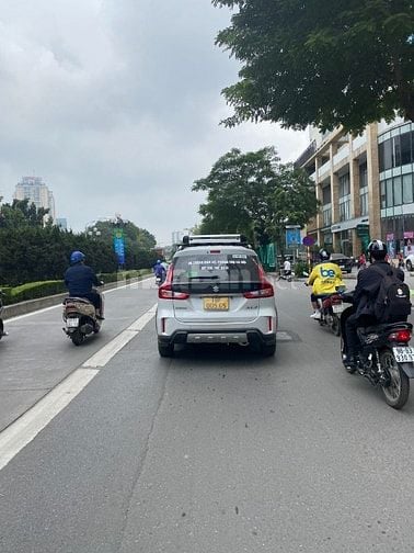 Cần bán biệt thự khu Lê Văn Lương, Trung Hòa. Dt: 133m2. Mt: 7m. thô.