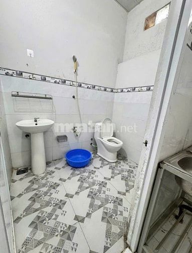 BÁN GẤP DÃY TRỌ 22 PHÒNG THỊ TRẤN CỦ CHI – GIÁ 1 TỶ 050 TRIỆU – SHR 
