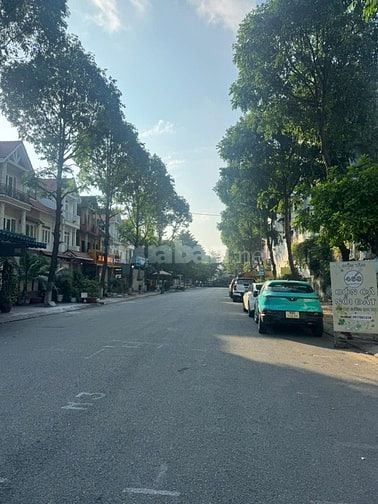 Bán biệt thự 468/ Phan Văn Trị, P.7, Gò Vấp: 8 x 15, giá 17,7 tỷ