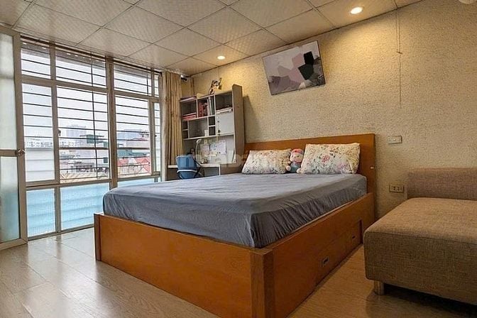 Cho thuê CCMN 3PN, 80m2,  11TR Q. CẦU GIẤY