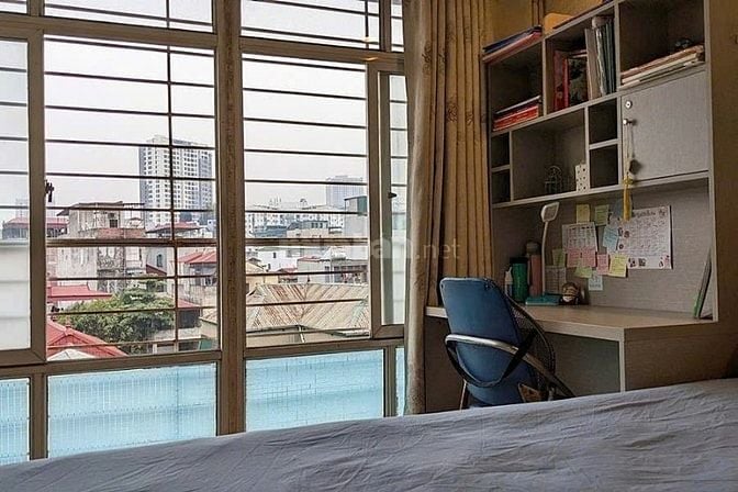Cho thuê CCMN 3PN, 80m2,  11TR Q. CẦU GIẤY