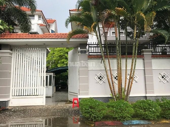 bán gấp Khu biệt thự Kim Sơn, 113/1 Nguyễn Văn Hưởng, Thảo Điền ,Q2 