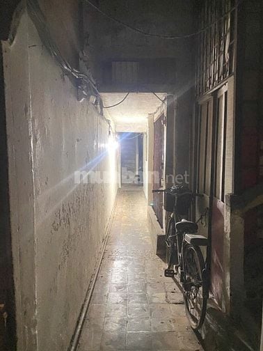 Bán nhà ngay sau lưng căn mặt tiền phố cổ 