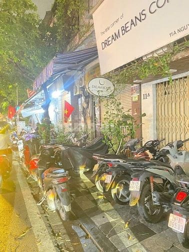 Bán nhà ngay sau lưng căn mặt tiền phố cổ 