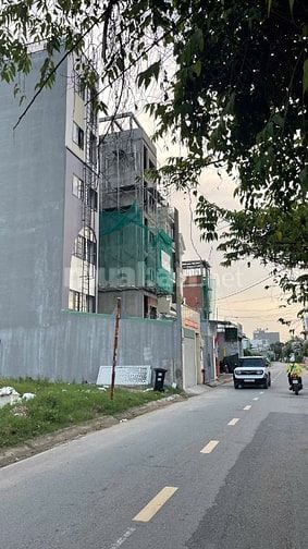 Bán lô đất diện tích 160m2 - chỉ 8,5 tỷ - mặt tiền đường Võ Văn Hát 