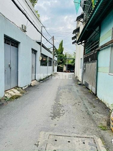 Nhà nát mặt tiền 42 phường 42 phường Bình Trưng Đông