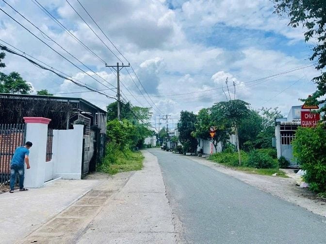 Em bán nhanh lô đất mặt tiền chợ Giồng Cát 189m2 gần full thổ cư 