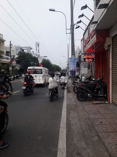 Cần cho thuê gấp nhà mặt tiền đường Phạm Thế Hiển giá 15 triệu