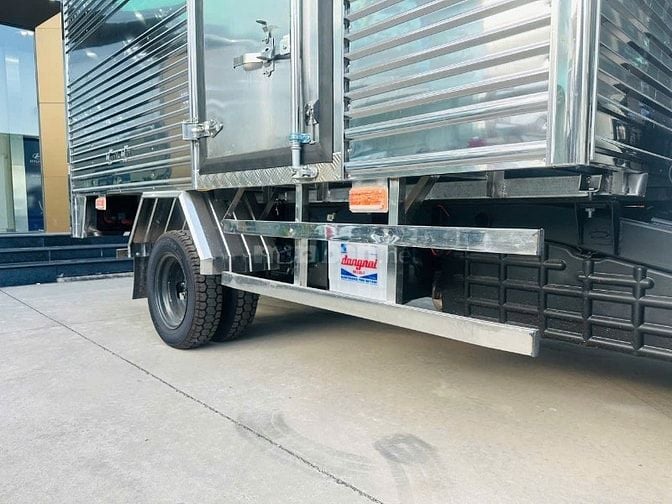 Porter H150  Thùng kín 2025 - màu Trắng