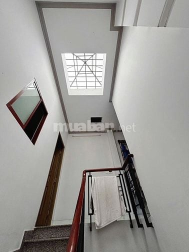 Lê Văn Quới ( Đ.14) - Bình tân Nhà 3 tầng, 4*10m,  4 PN+3WC