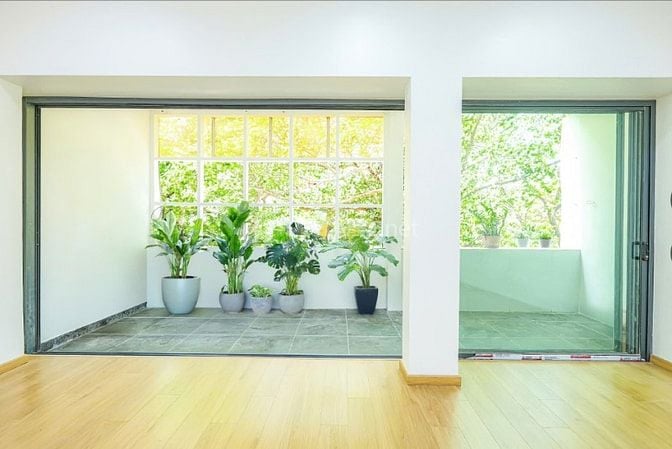 Bán nhà trung tâm Quận 1: Hẻm 4m, 157m² (2PN, 3WC) + nhà riêng 16m² 