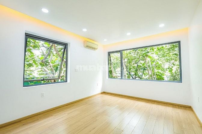 Bán nhà trung tâm Quận 1: Hẻm 4m, 157m² (2PN, 3WC) + nhà riêng 16m² 