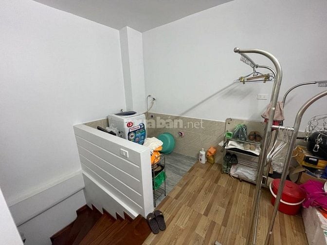 Bán nhà Trung Kính-Cầu Giấy.33m2x5T.Ở và cho thuê rất tốt.