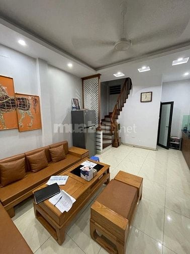 Bán nhà Trung Kính-Cầu Giấy.33m2x5T.Ở và cho thuê rất tốt.