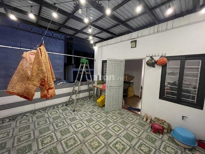 Bán nhà Trung Kính-Cầu Giấy.33m2x5T.Ở và cho thuê rất tốt.