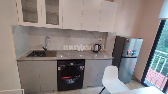 Cho thuê căn hộ khép kín đầy đủ tiện nghi ở Phố Liễu Giai, Vạn Bảo 8,5