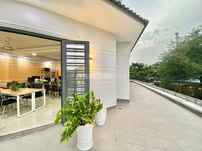 Tòa Nhà Góc 2 MT, Kinh Doanh - CHDV - Văn Phòng. Giá: 18.3 Tỷ/TL (SHR)