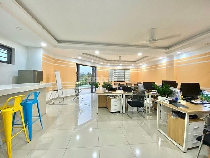 Tòa Nhà Góc 2 MT, Kinh Doanh - CHDV - Văn Phòng. Giá: 18.3 Tỷ/TL (SHR)