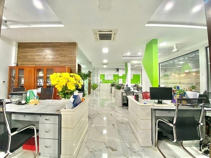 Tòa Nhà Góc 2 MT, Kinh Doanh - CHDV - Văn Phòng. Giá: 18.3 Tỷ/TL (SHR)
