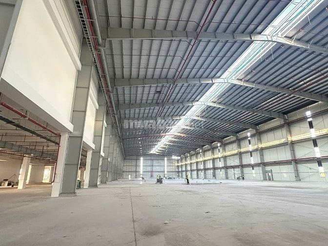 Cho thuê nhà xưởng , khuôn viên : 30.000m2  tại KCN Vĩnh Lộc 1, TP.HCM