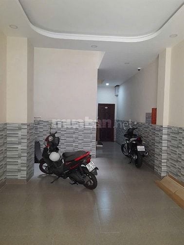 Tòa nhà CHDV Tô Hiến Thành, P.Hòa Hưng. DT 4x18m, 5 tầng thang máy