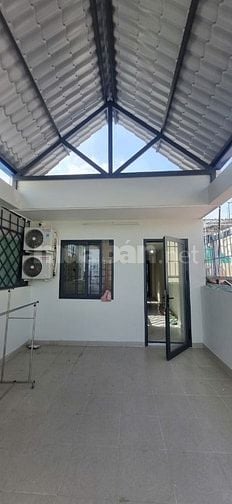Tòa nhà CHDV Tô Hiến Thành, P.Hòa Hưng. DT 4x18m, 5 tầng thang máy